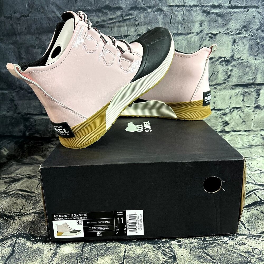 Sorel 11 Out N About III Classic Women's 11 Waterproof Pink